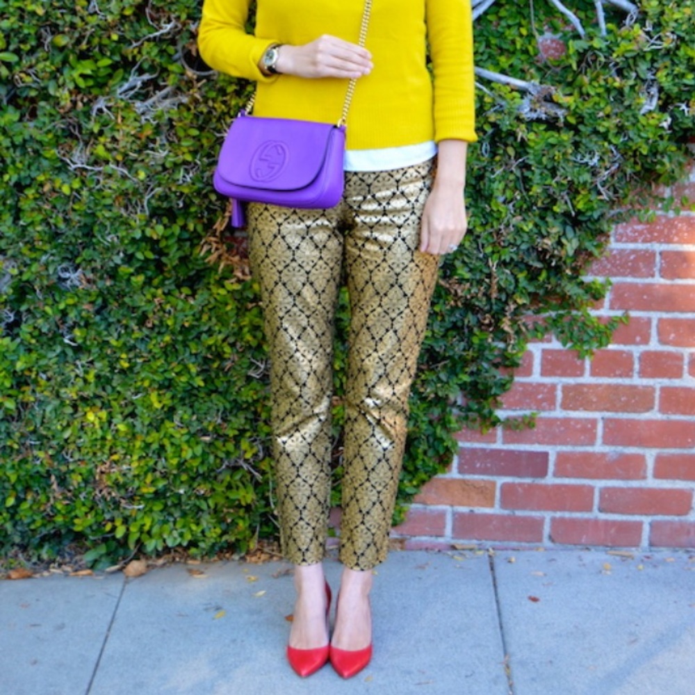 Rare, Old Navy Black and Gold Pixie Pant